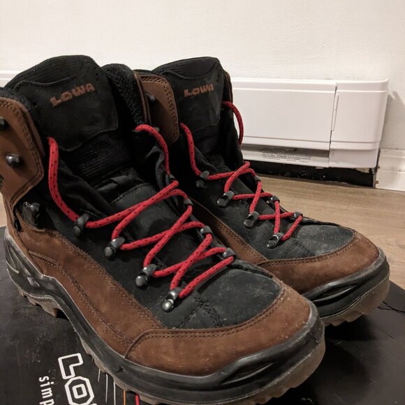 *SOLD* Lowa Renegade GTX Hiking Boots - Picture 2 of 5